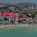 Hotel My